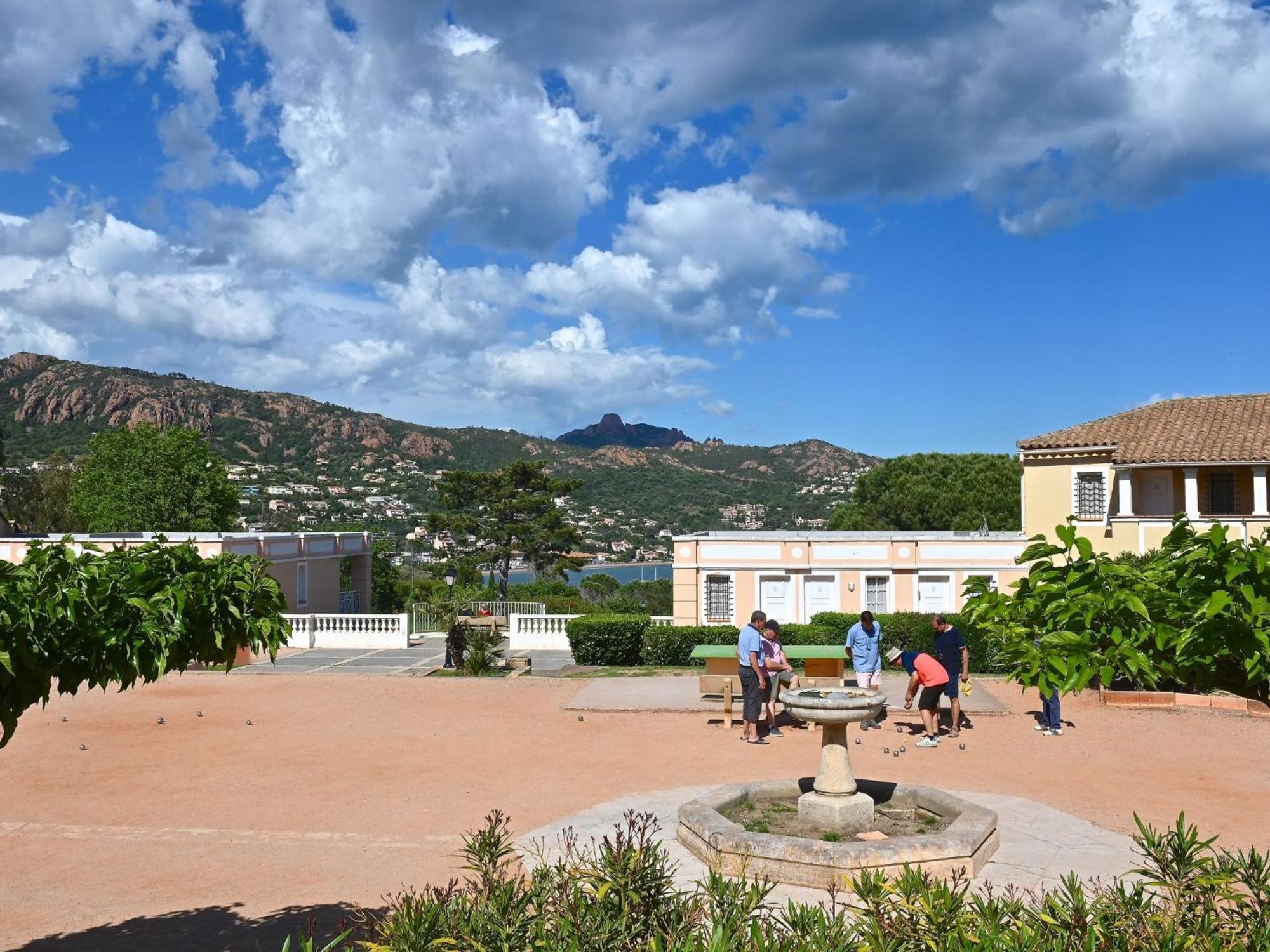 Apartment Village Cap Esterel - Le Village-14 By Interhome Saint-Raphaël Exteriér fotografie