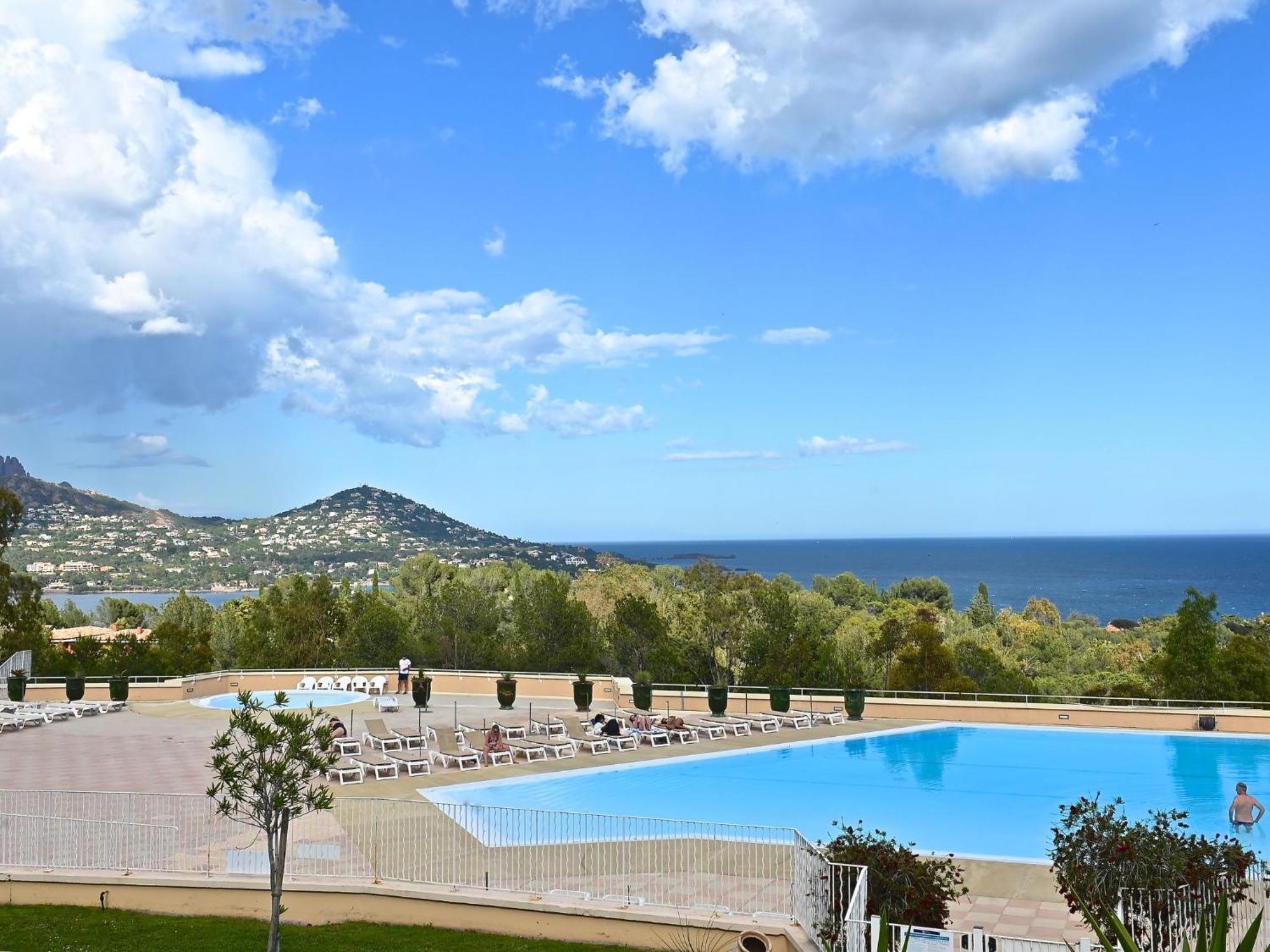 Apartment Village Cap Esterel - Le Village-14 By Interhome Saint-Raphaël Exteriér fotografie